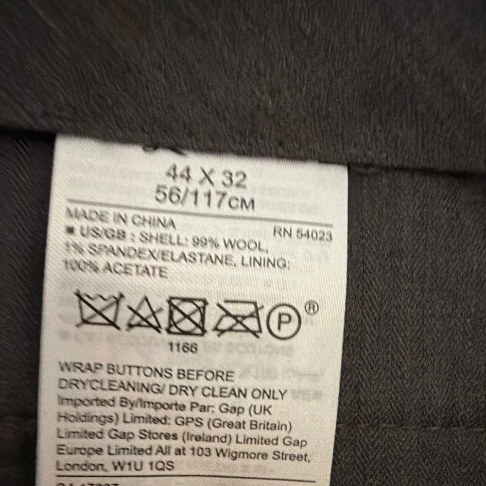 Banana Republic Men's 44x32 Black Super 120s Wool Italian Flat Front Dress Pants